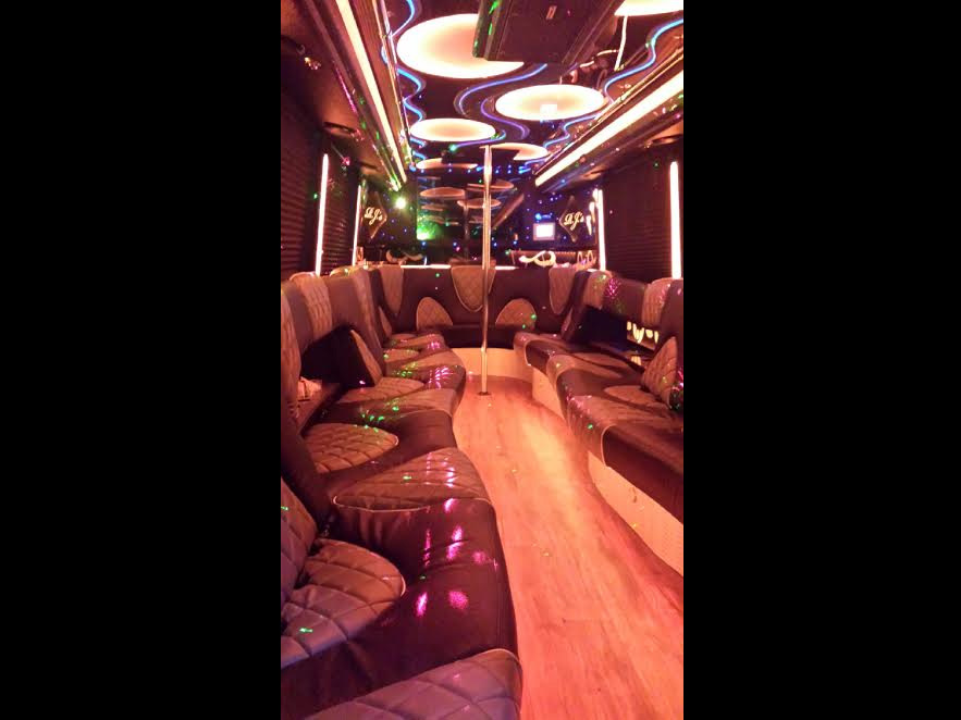 US Bargain Limo 31 Pax party bus